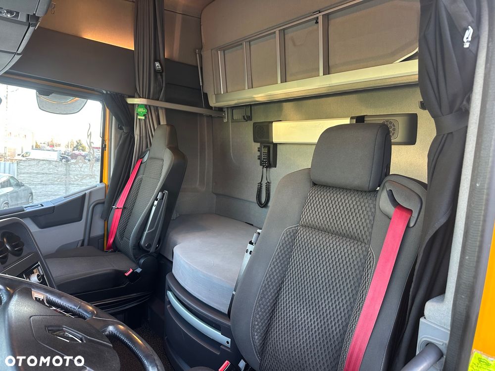 Renault T480 Highcab Klima postojowa - 11