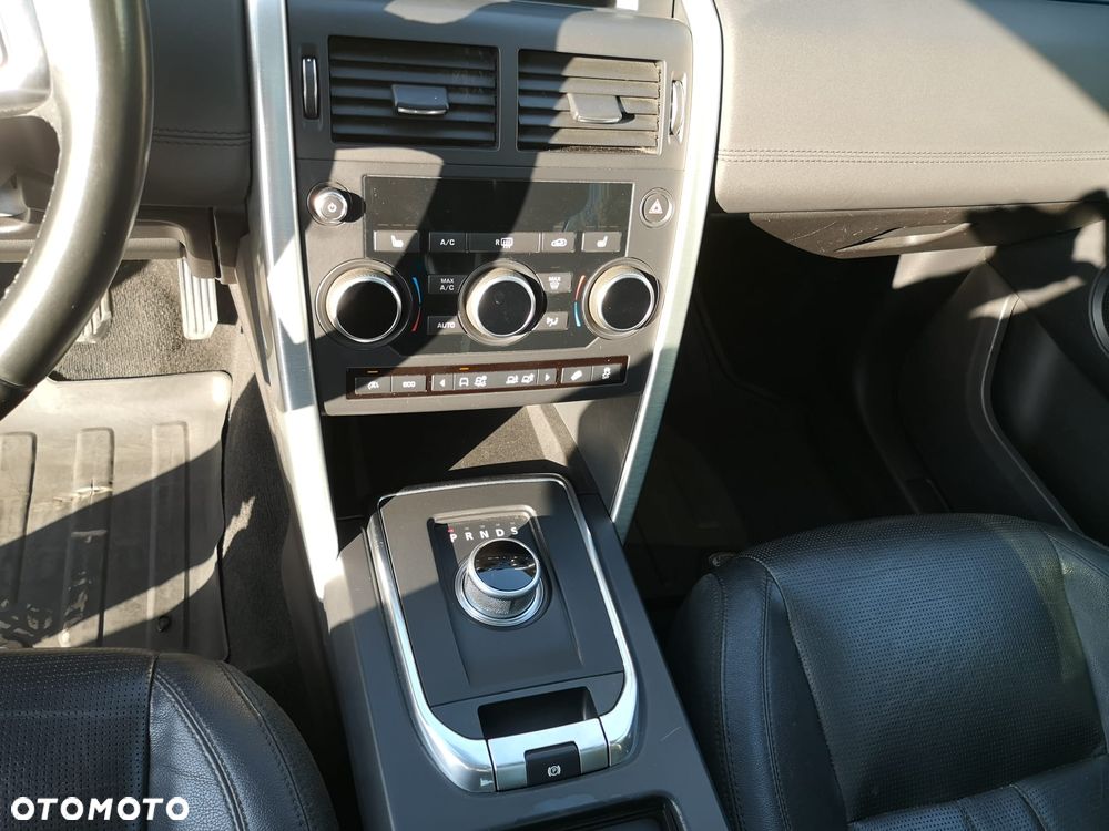 Land Rover Discovery Sport D180 R-Dynamic - 28