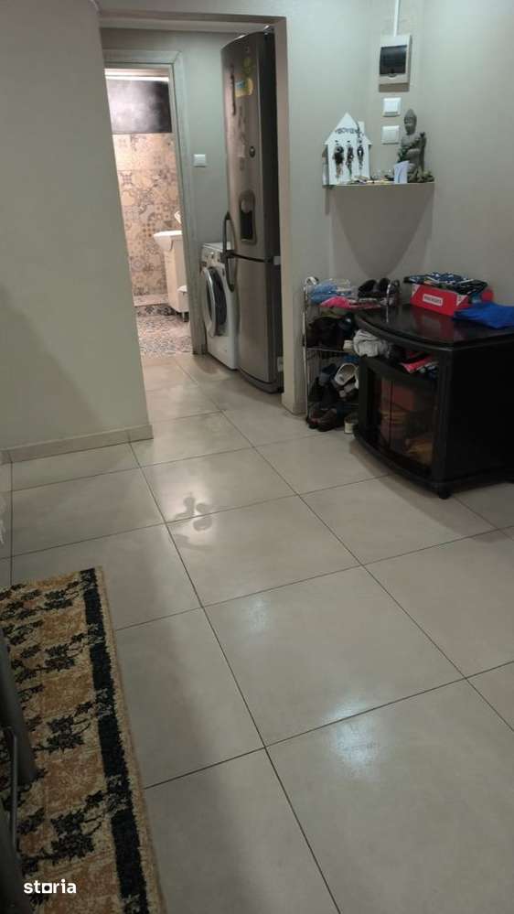 Apartament La Cheie cu 2 camere, zona Garii, parter cu balcon — fotografia 3