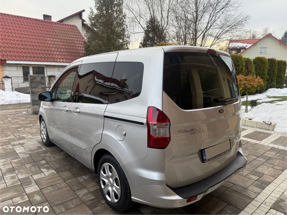 Ford Tourneo Courier 1.5 TDCi Titanium - 34
