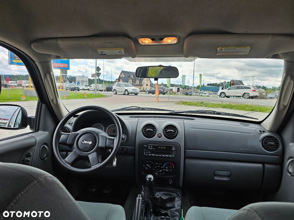 Jeep Cherokee 2.8 CRD Sport - 18