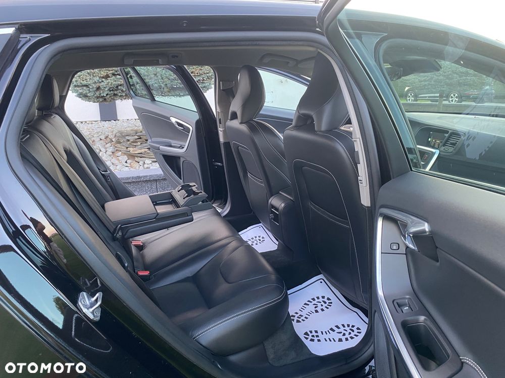 Volvo V60 D3 Drive-E Summum - 21