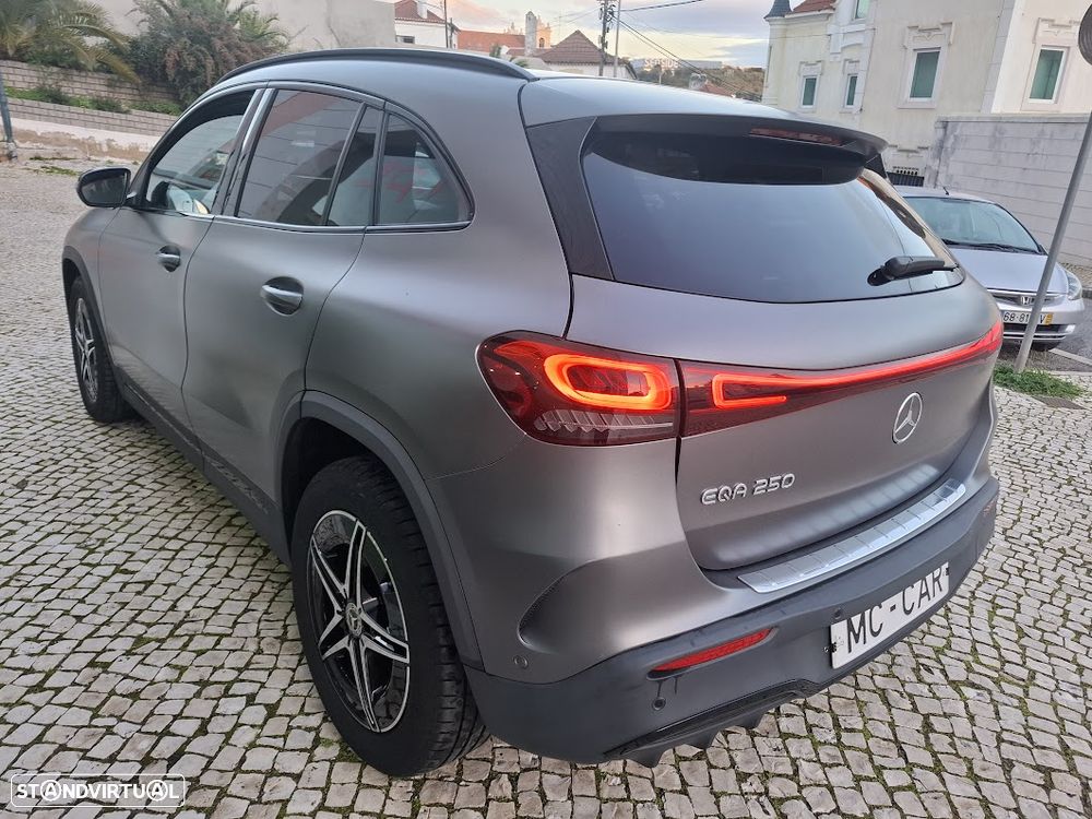 Mercedes-Benz EQA 250 AMG Line - 4