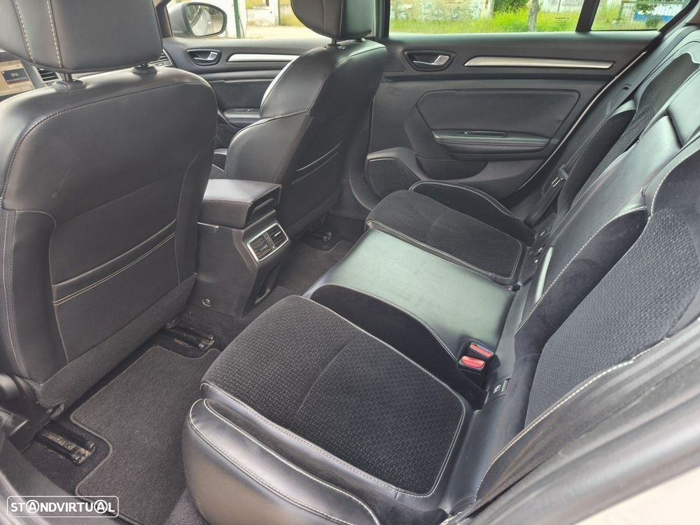 Renault Mégane Sport Tourer 1.5 dCi GT Line - 12