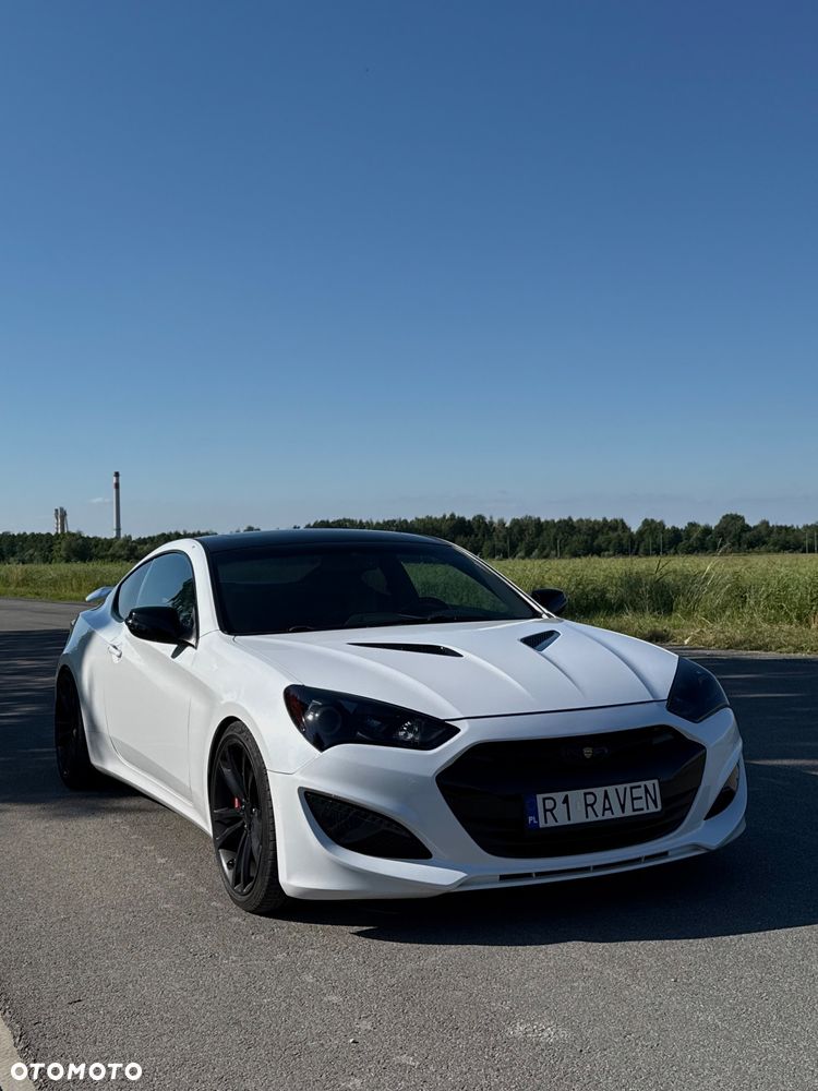 Hyundai Genesis Coupe 3.8 V6 Executive - 16