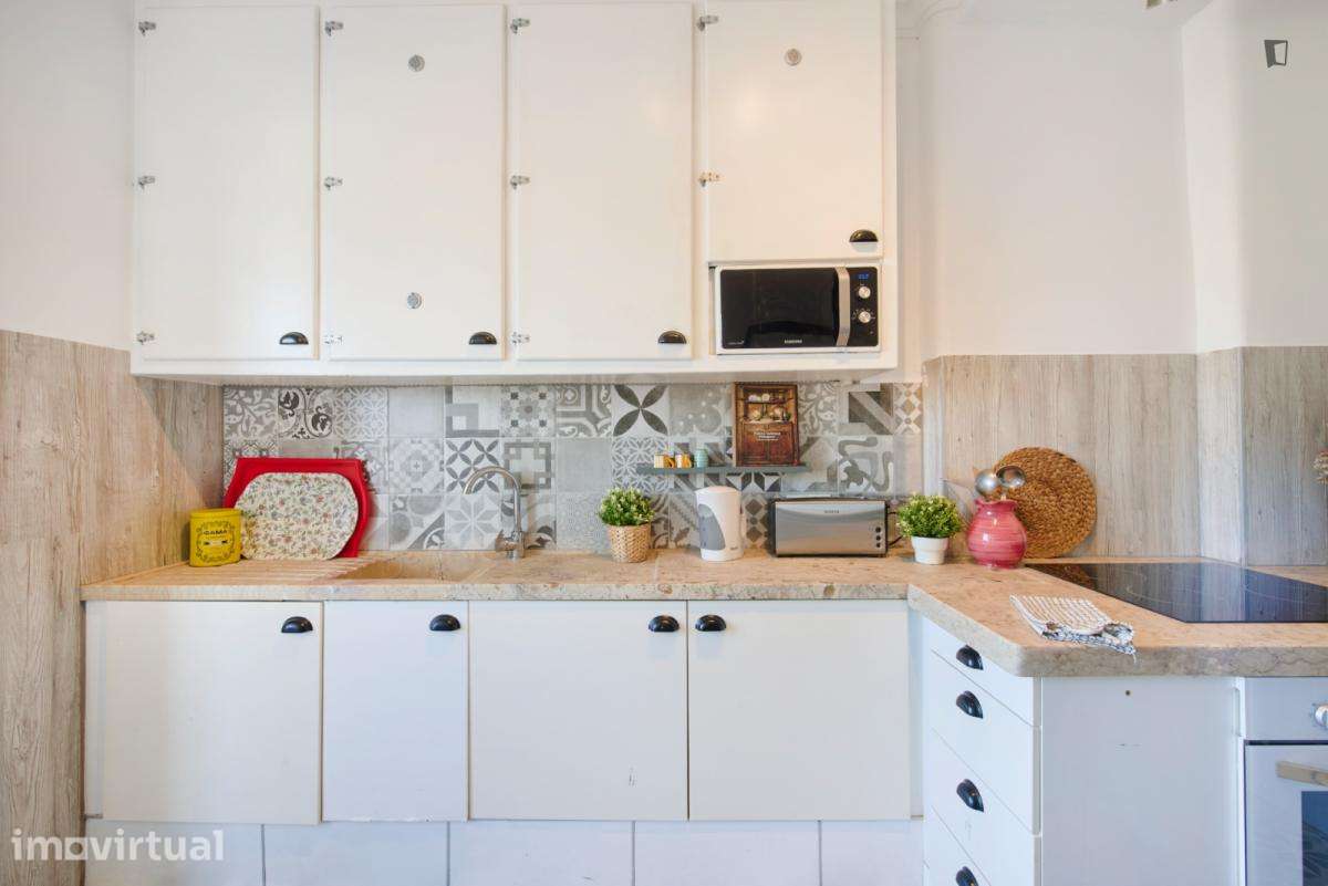Quarto - localizado em Arroios Lisbon - Grande imagem: 4/20