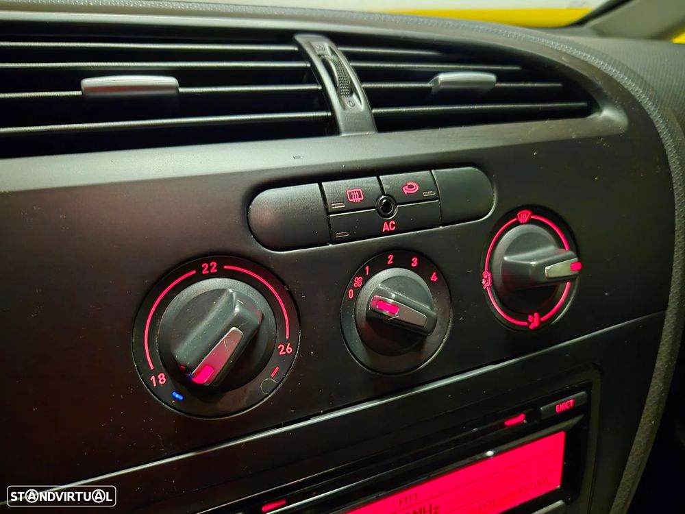 SEAT Leon 1.6 TDI DPF E-Ecomotive Style - 17