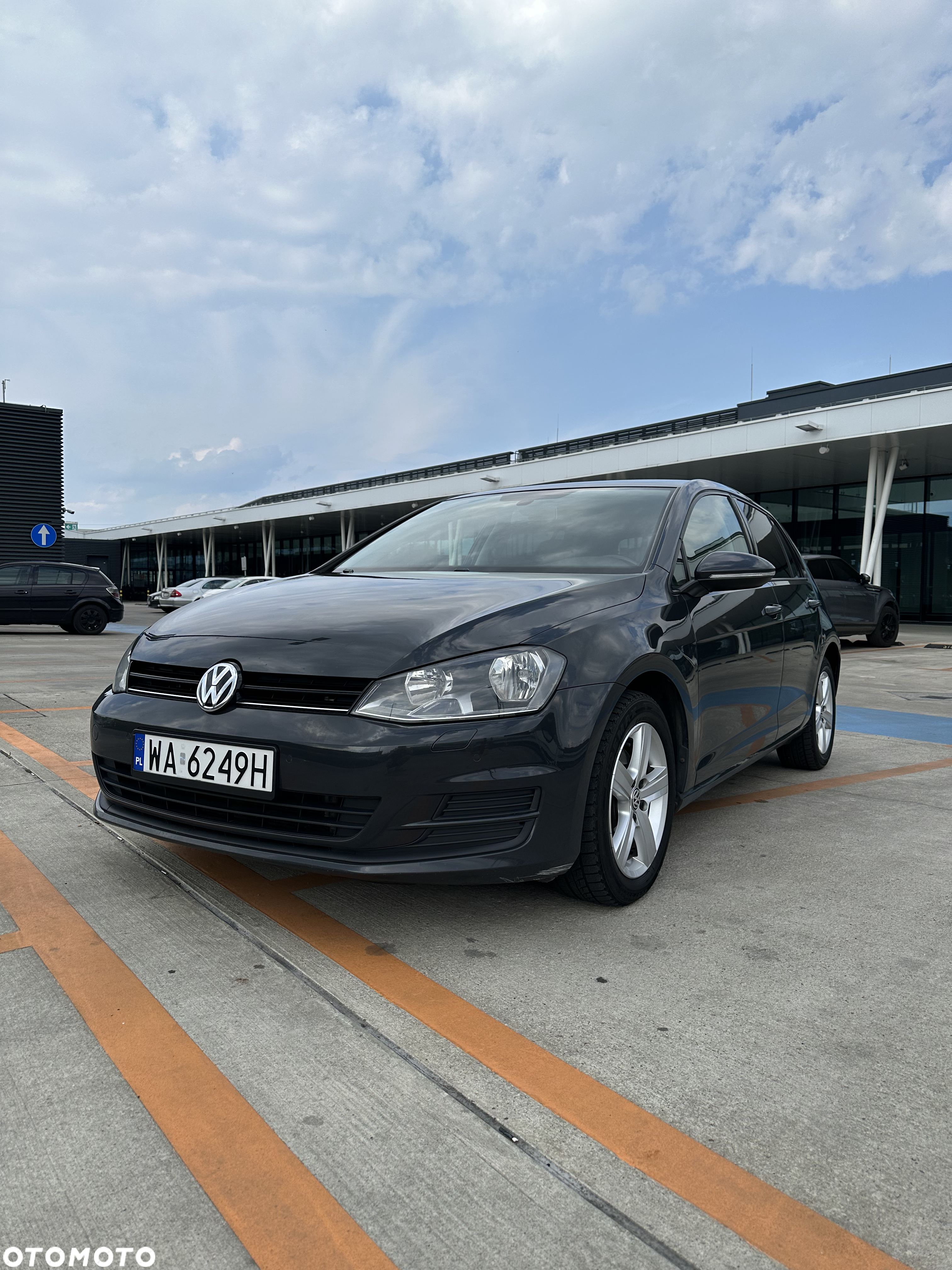 Volkswagen Golf VII 2.0 TDI BMT Highline DSG - 2
