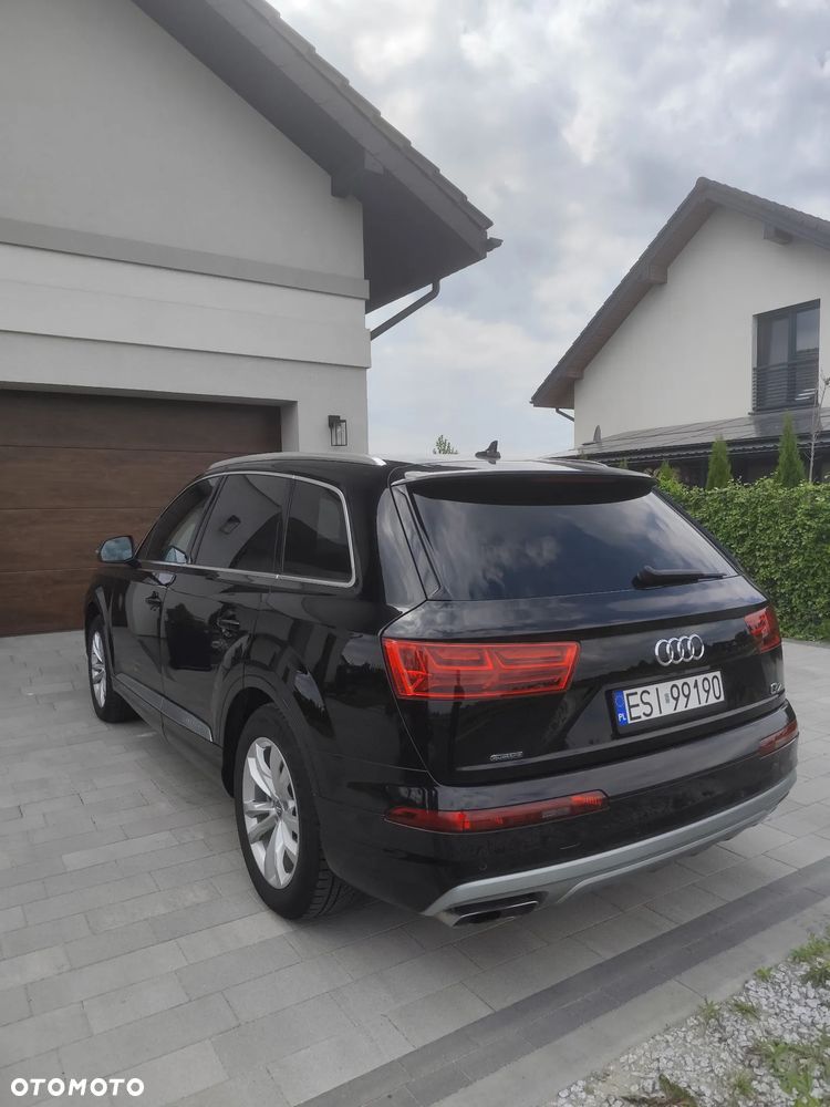 Audi Q7 - 10