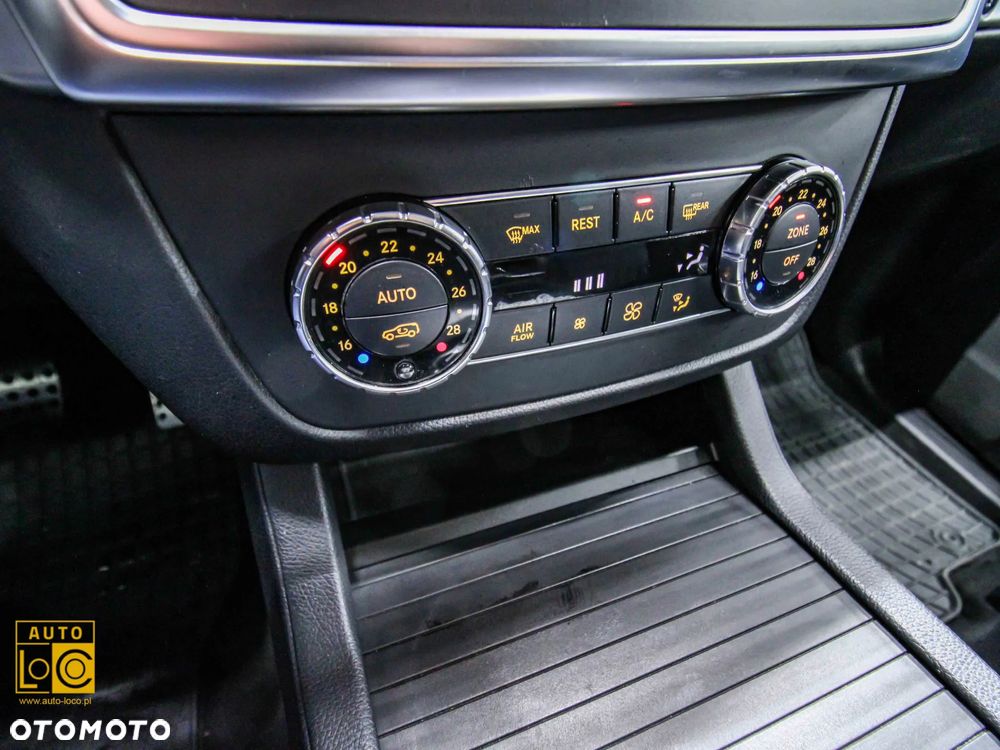 Mercedes-Benz ML 350 BlueTEC 4MATIC 7G-TRONIC - 24