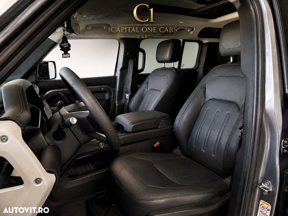 Land Rover Defender - 8