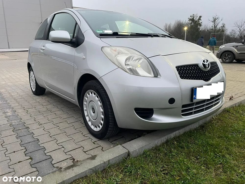 Toyota Yaris 1.0 Terra - 9