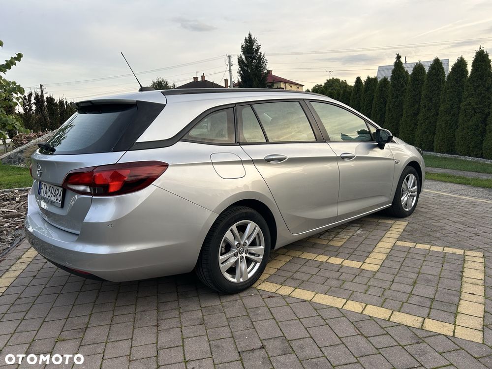 Opel Astra - 4