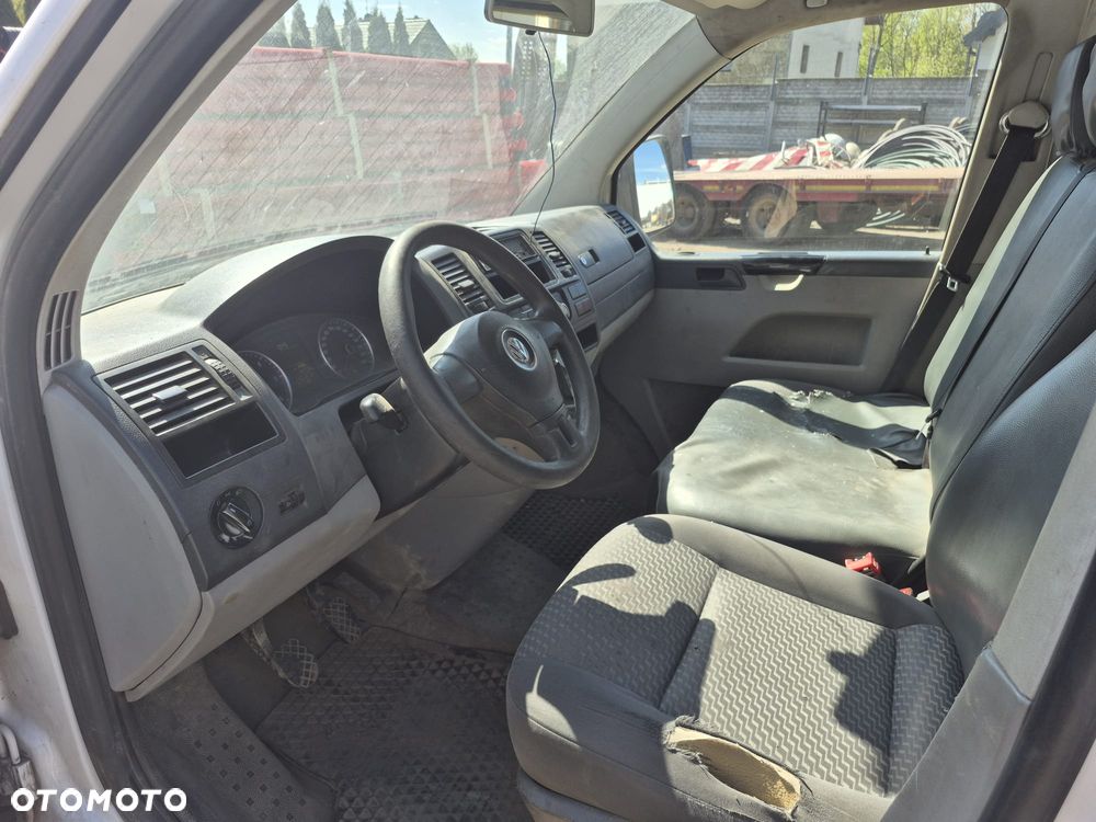 Volkswagen T5 DOKA - 3