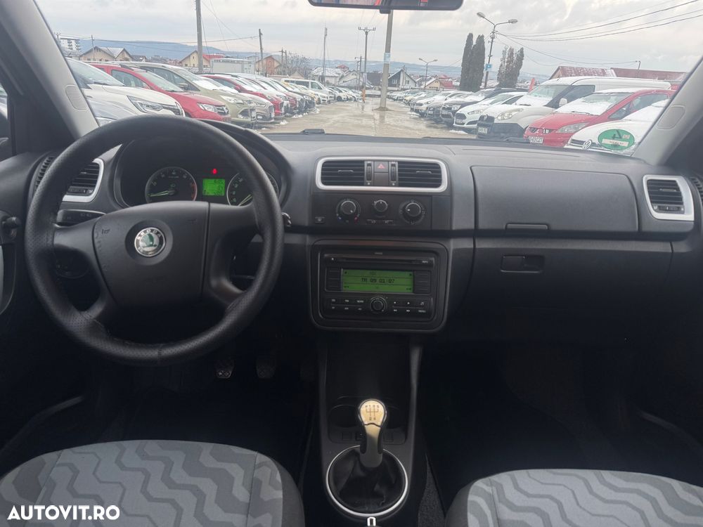 Skoda Fabia - 10