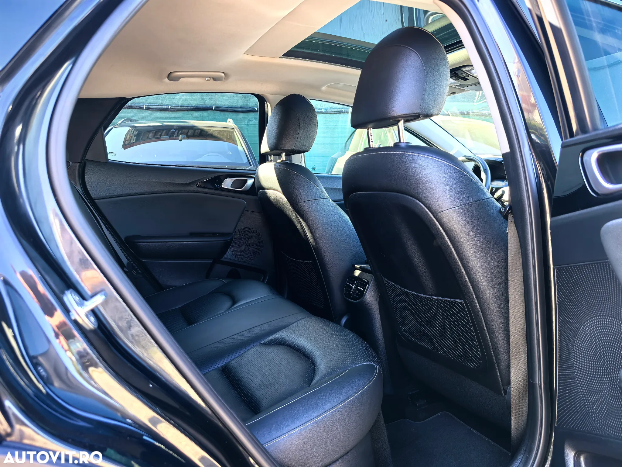 Kia XCeed 1.6 GDI DCT6 OPF Plug-in-Hybrid Platinum Edition - 16