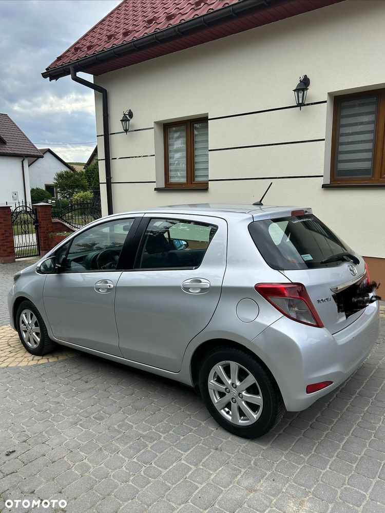 Toyota Yaris 1.4 D-4D Prestige - 5