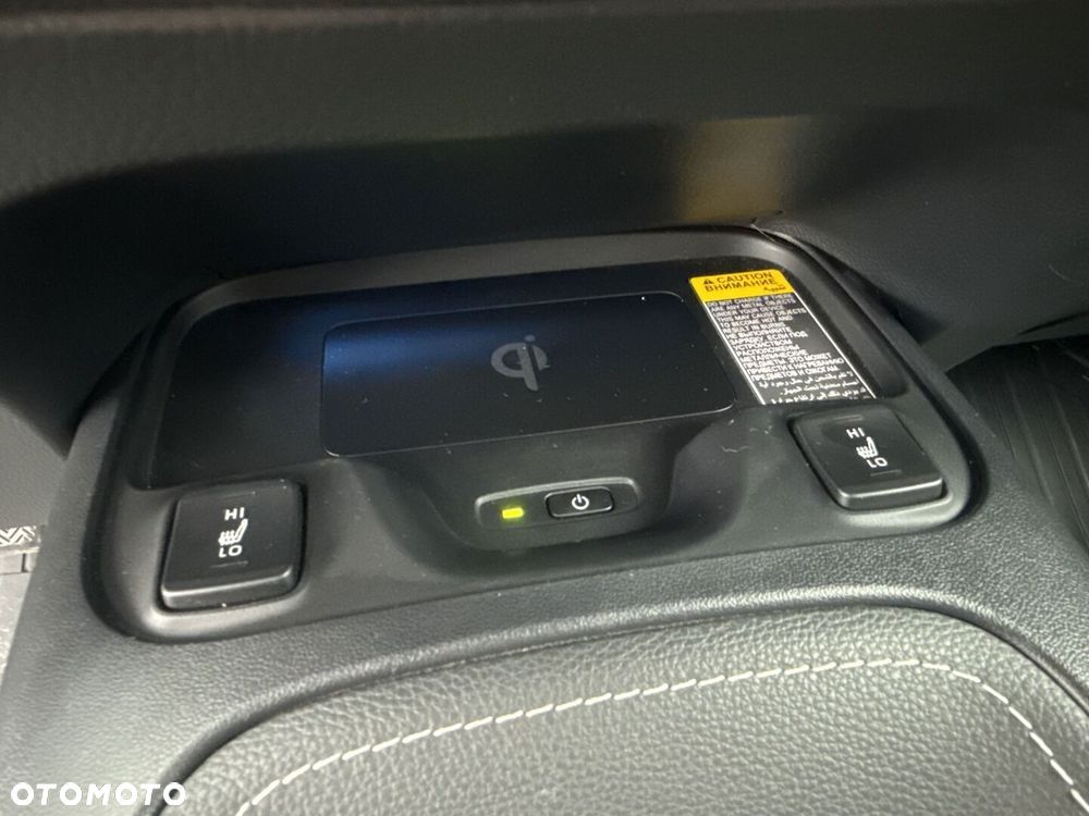 Toyota Corolla 2.0 Hybrid Trek - 23