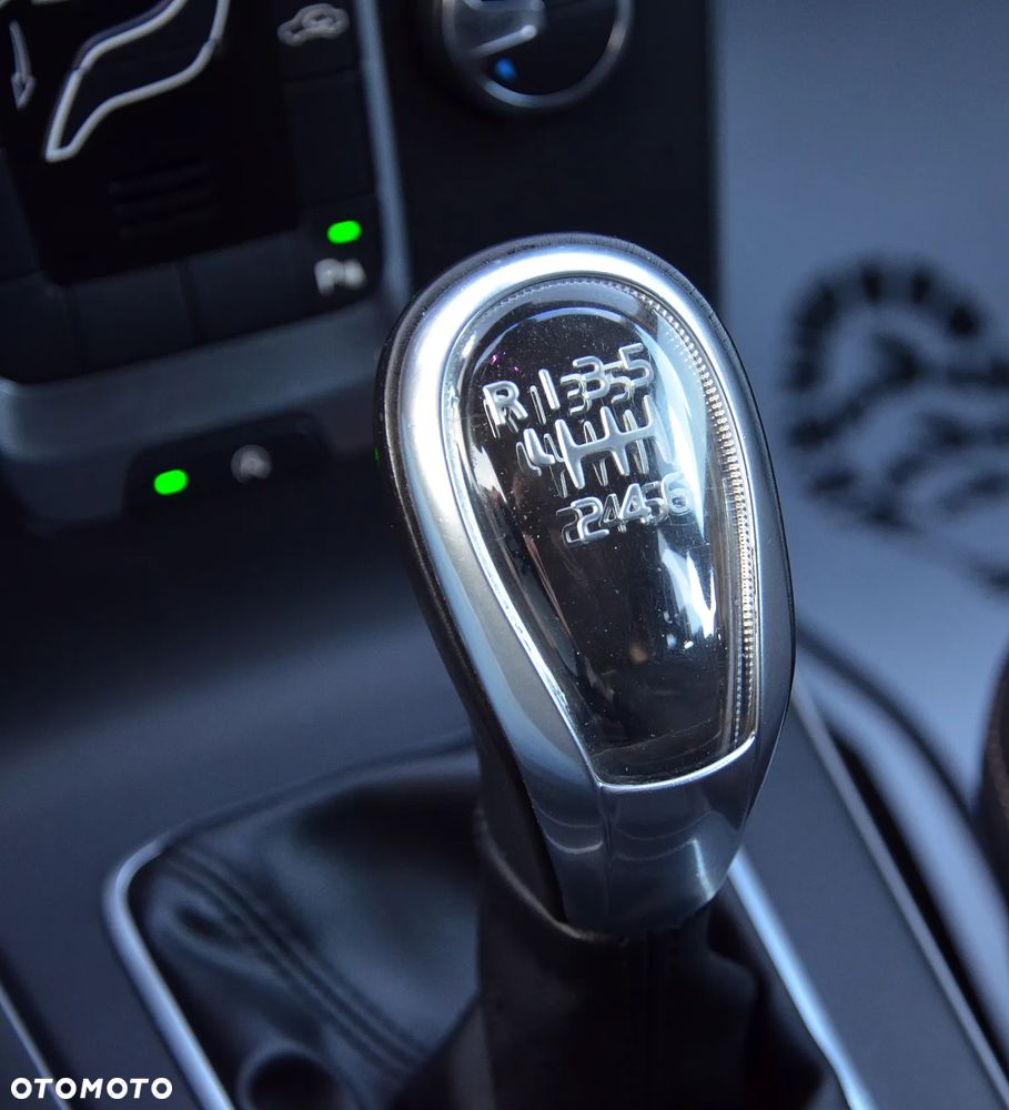 Volvo V40 Cross Country D2 - 22