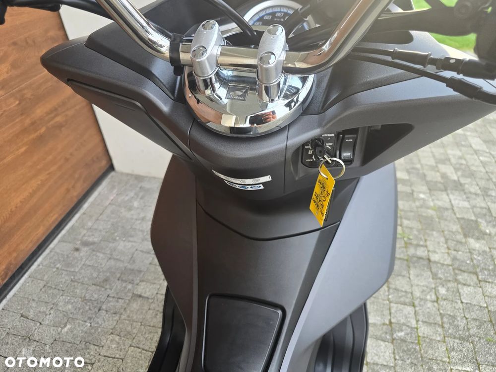 Honda PCX - 12