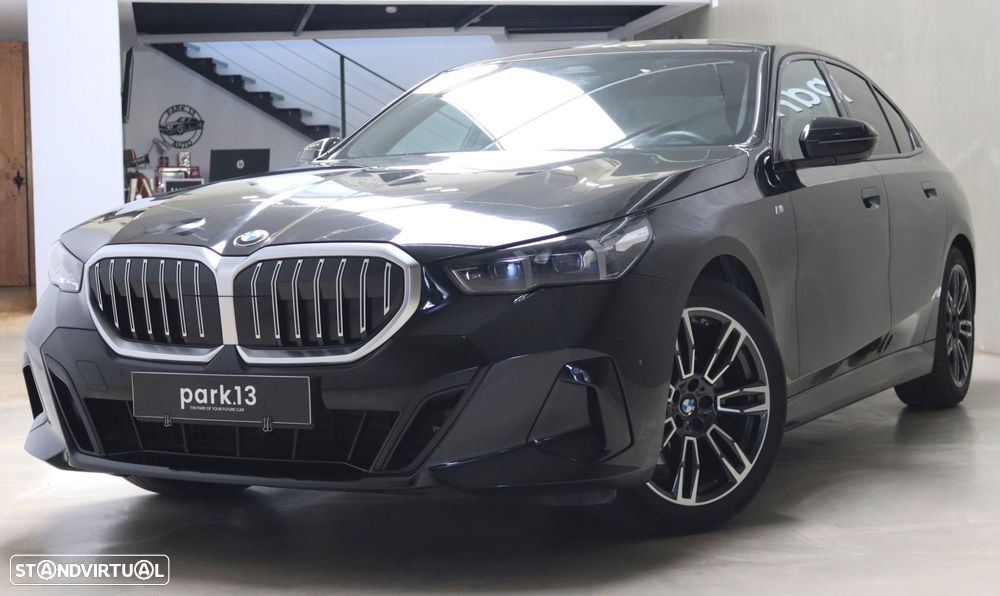 BMW 520 d xDrive Pack Desportivo M - 12