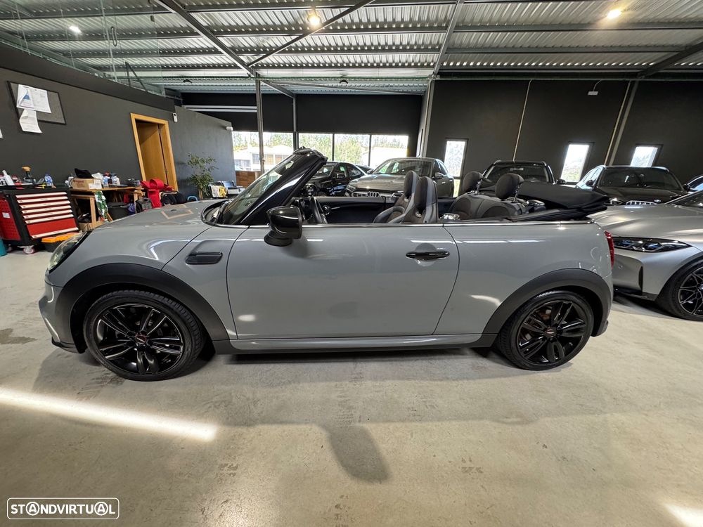 MINI Cabrio Cooper Premium Plus JCW Auto - 20