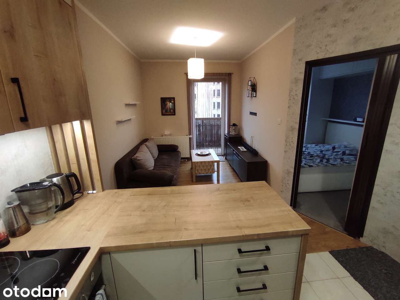 ul. Kochanowskiego, 2 pokoje, pow. 31 m2, w całości umeblowane, balkon