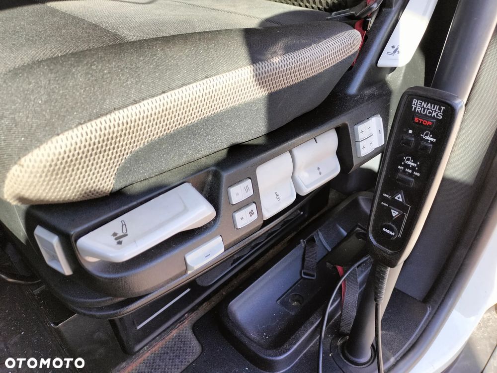 Renault T 380 - 13