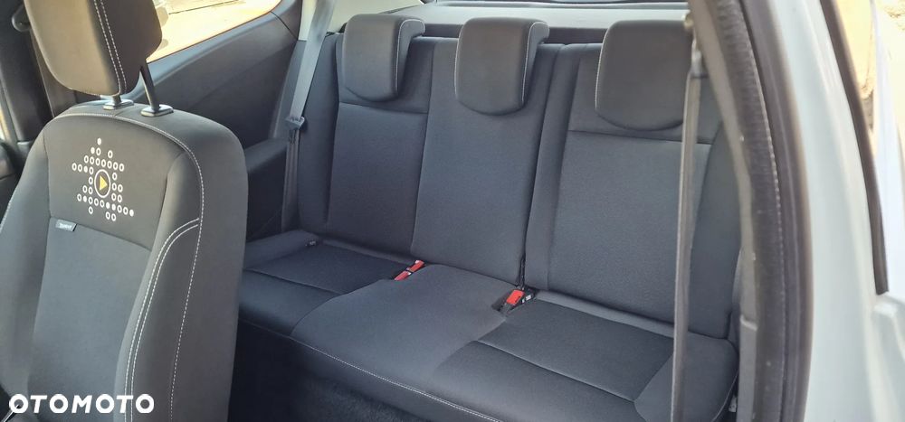 Renault Clio 1.2 16V 75 Expression - 11