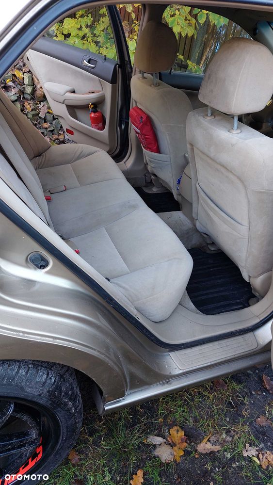 Honda Accord - 10