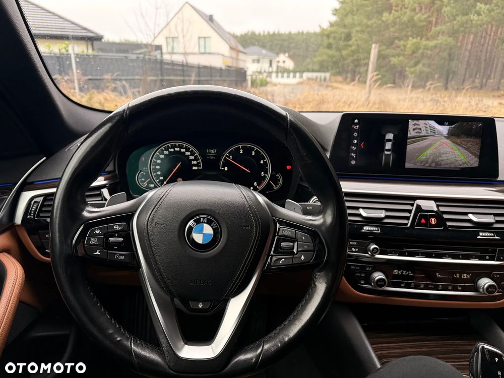 BMW Seria 5 525d Sport Line sport - 6