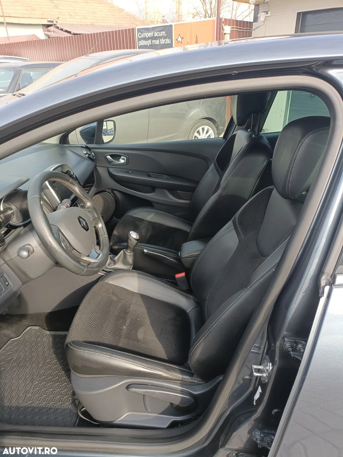 Renault Clio (Energy) TCe 90 Start & Stop INTENS - 23