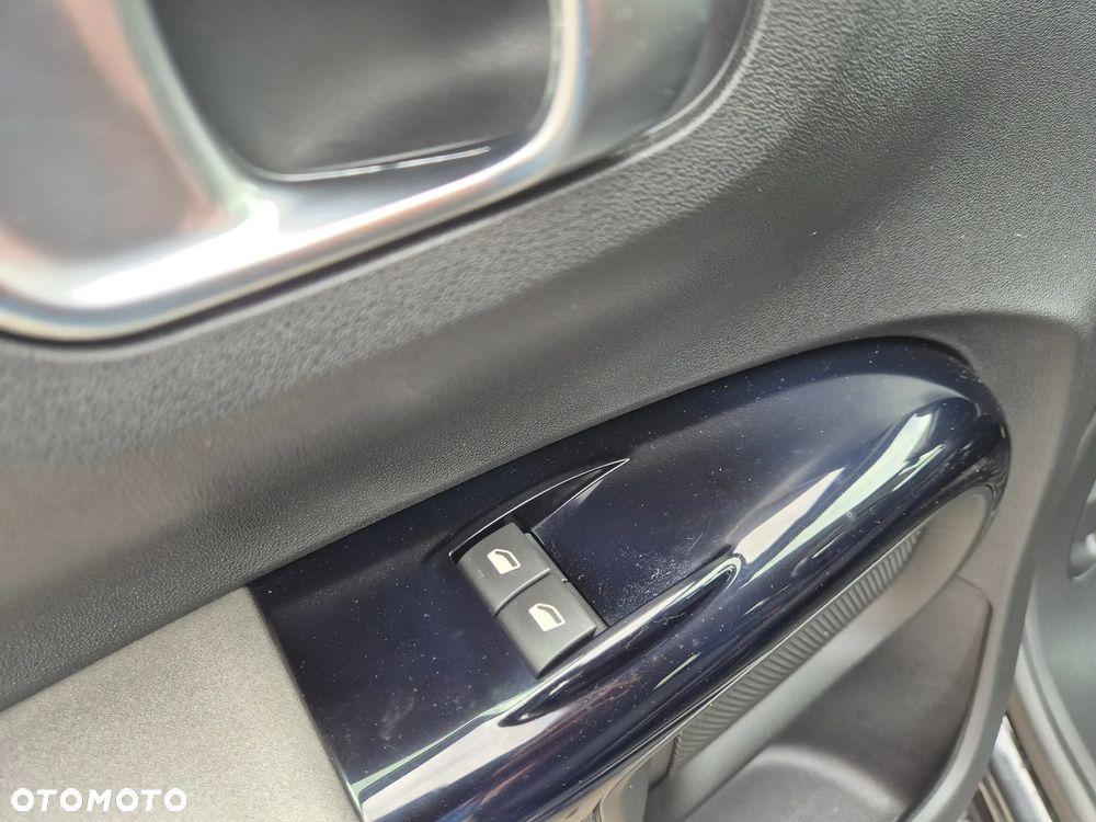 Citroën C4 Cactus 1.2 PureTech Feel S&S EAT6 - 34