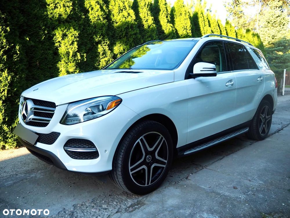 Mercedes-Benz GLE - 12