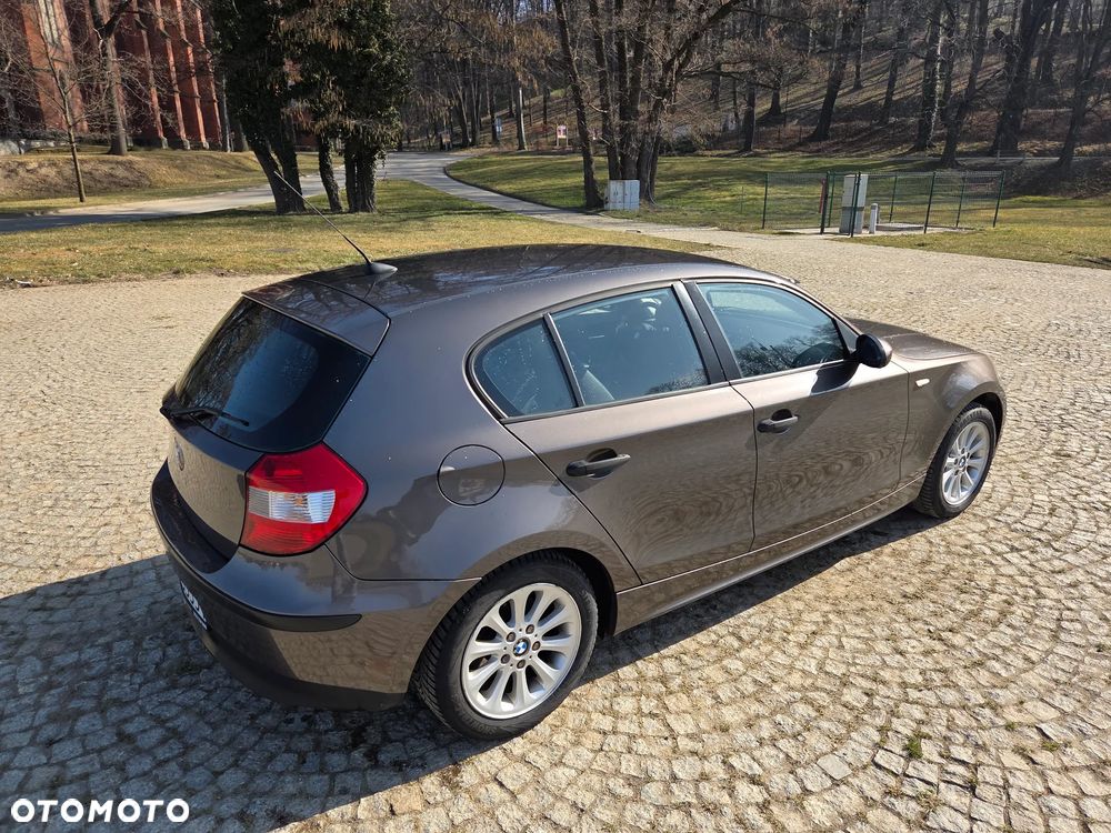 BMW Seria 1 118d - 5