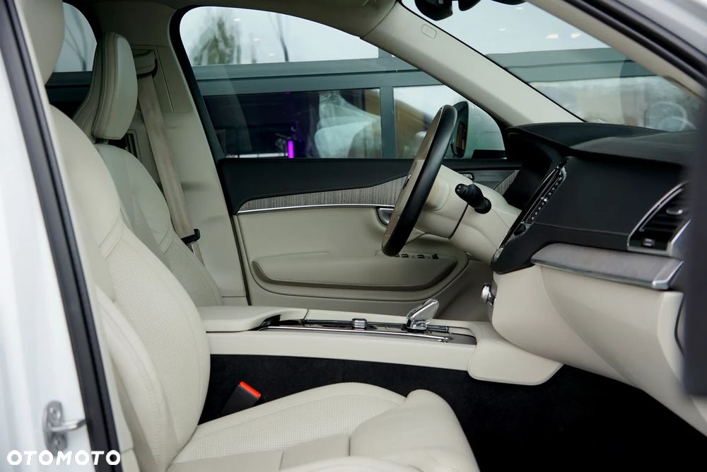 Volvo XC 90 B5 D AWD Inscription 7os - 23