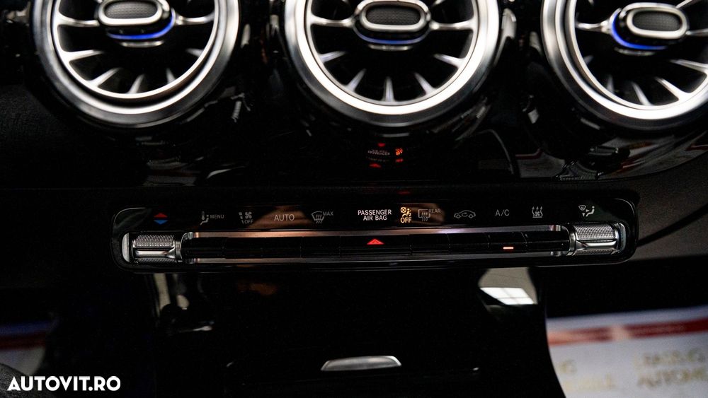 Mercedes-Benz CLA 250 e 8G-DCT AMG Line - 22