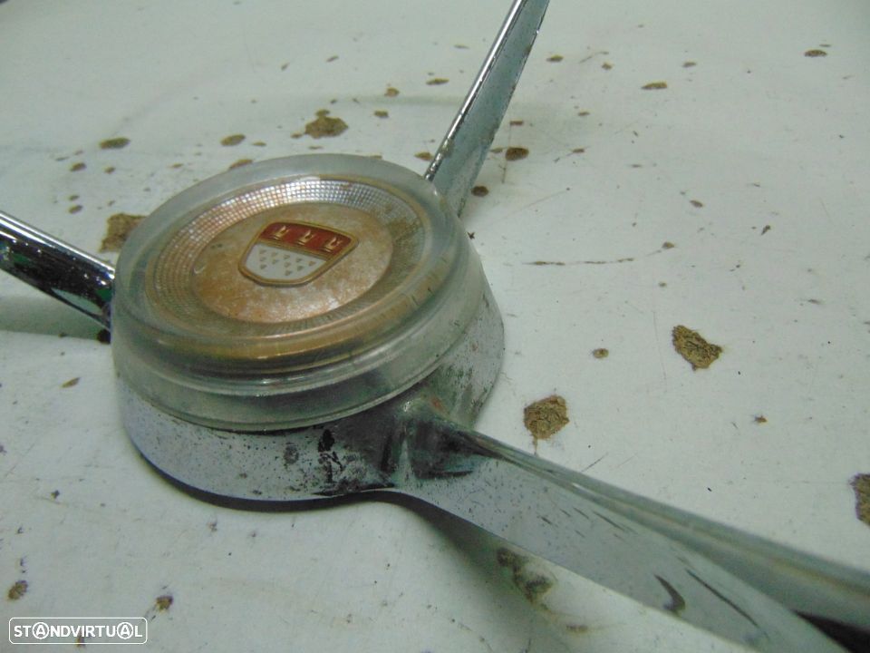 antigos centros ou aros de volante ford taunus - 4