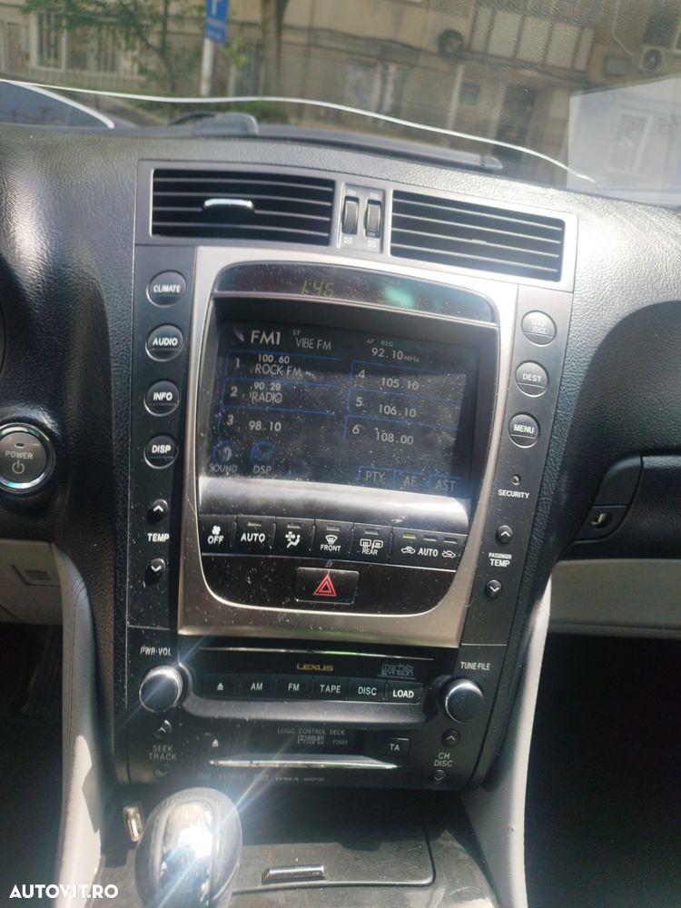 Lexus Seria GS 450h - 25