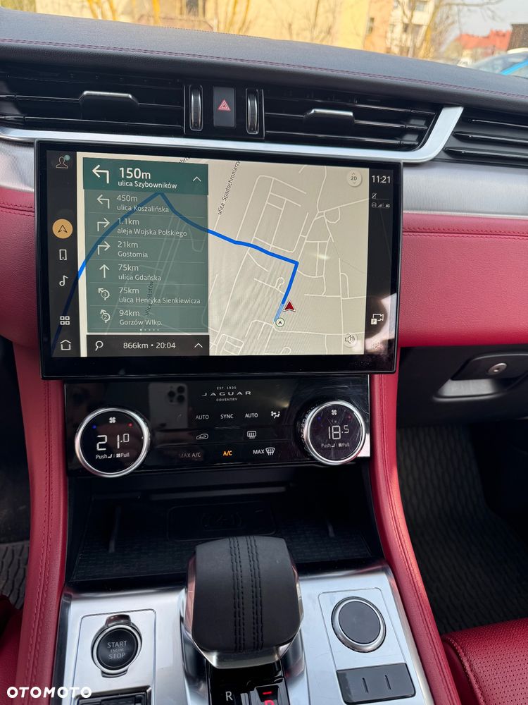 Jaguar F-Pace D300 AWD R-Dynamic SE 90th Anniversary Edition - 33