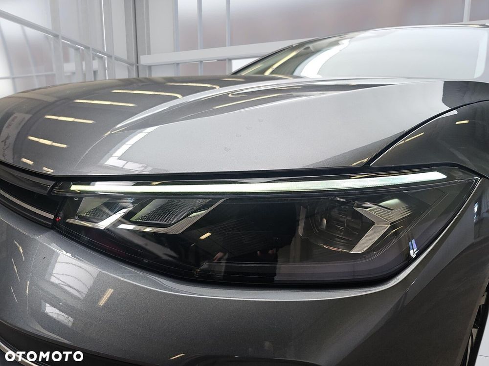 Volkswagen Passat - 20