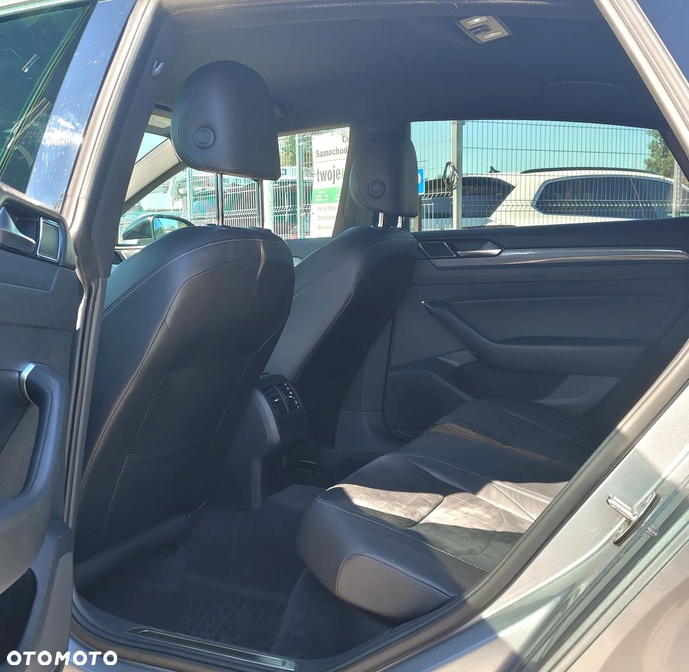 Volkswagen Arteon 2.0 TSI R-Line DSG - 24