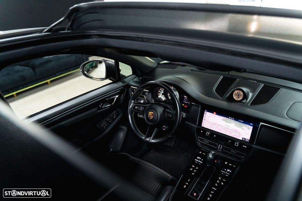 Porsche Macan T - 22