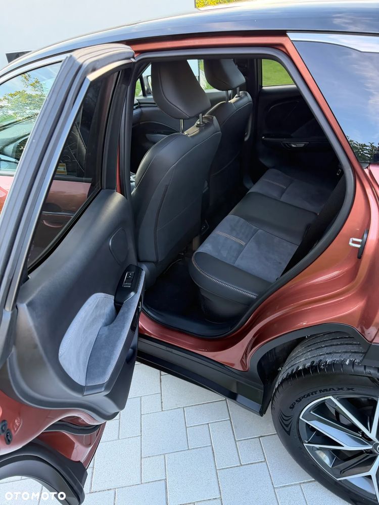 Lexus LBX 1.5 Hybrid Cool AWD - 19