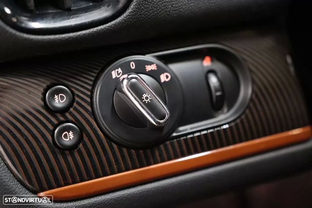 MINI Countryman Cooper SD Auto Desportiva - 8