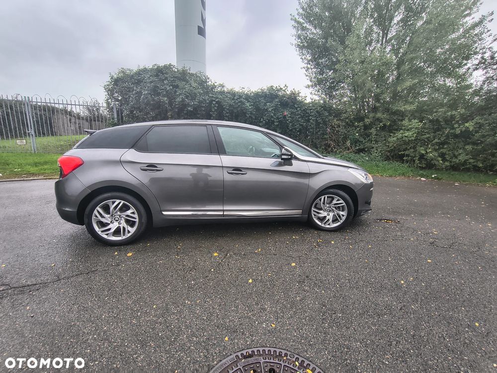 DS Automobiles DS 5 - 5