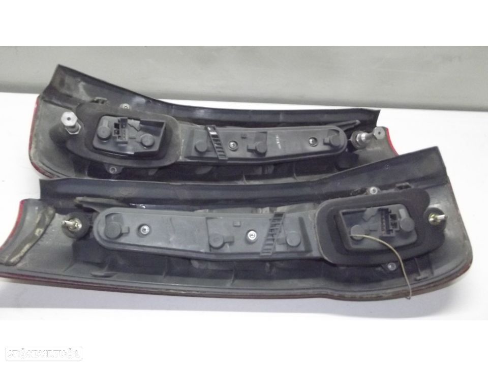 Fiat punto farolins traseiros completos e originais - 4