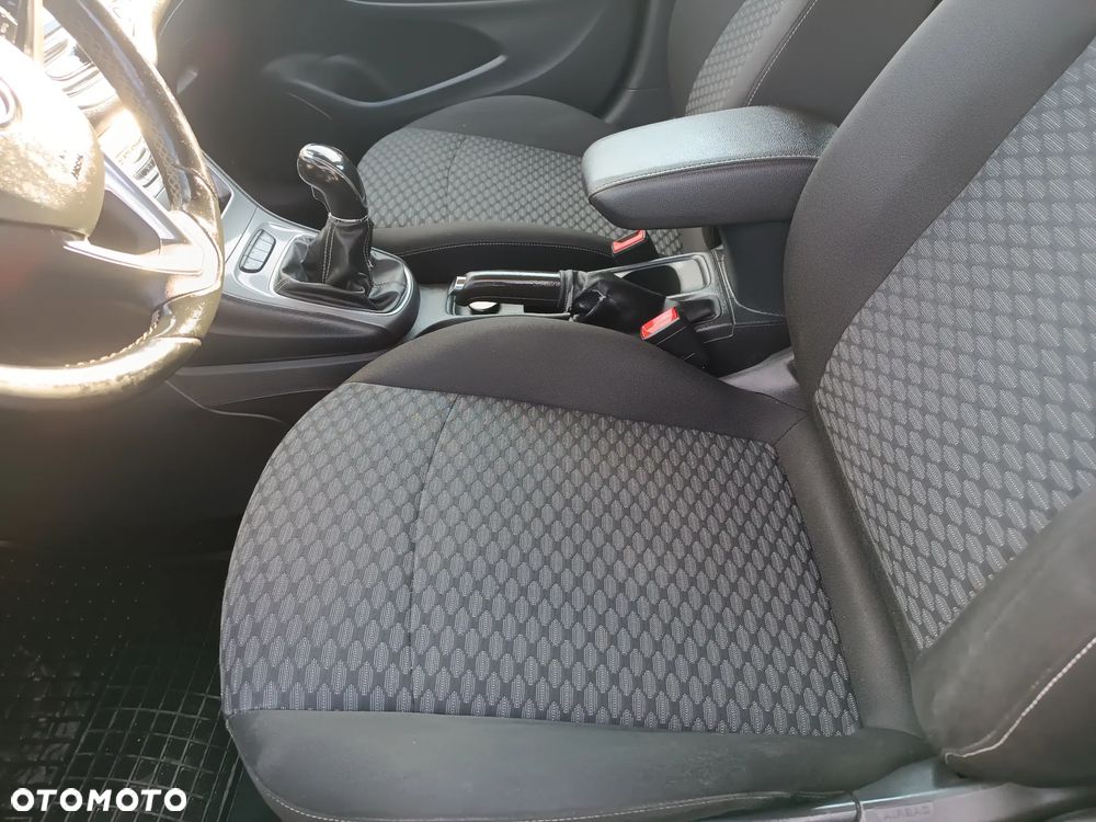 Opel Astra 1.6 D (CDTI) Start/Stop Dynamic - 20