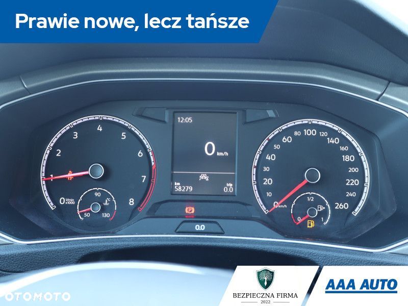 Volkswagen T-Roc - 13