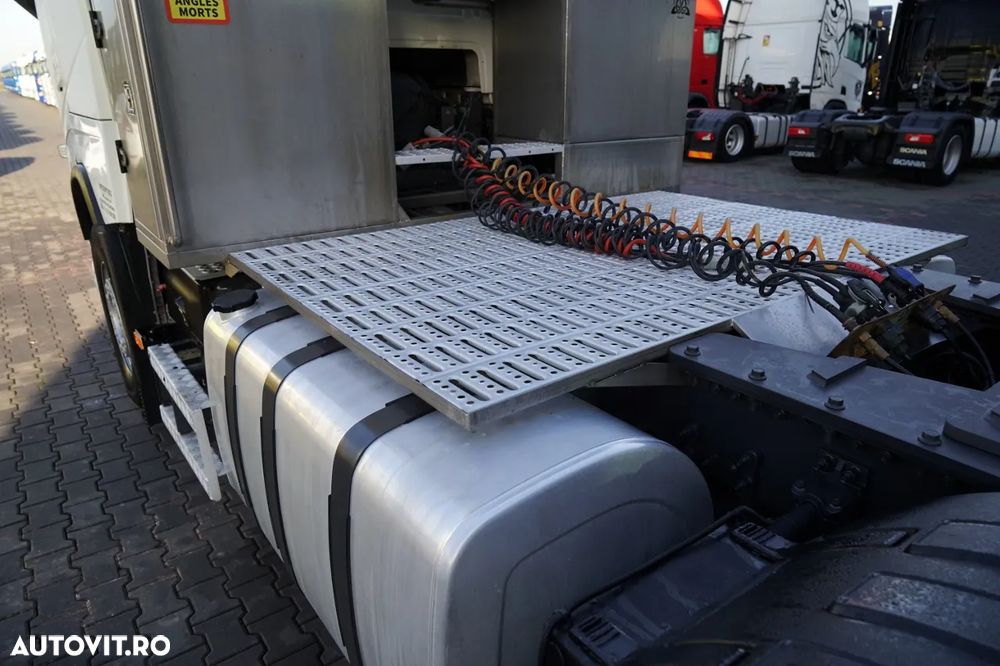 Volvo FH 16 / 660 / 6x4 / GVM: 180.000 KG!! / RETARDER / EURO 6 / I-PARK COOL - 13